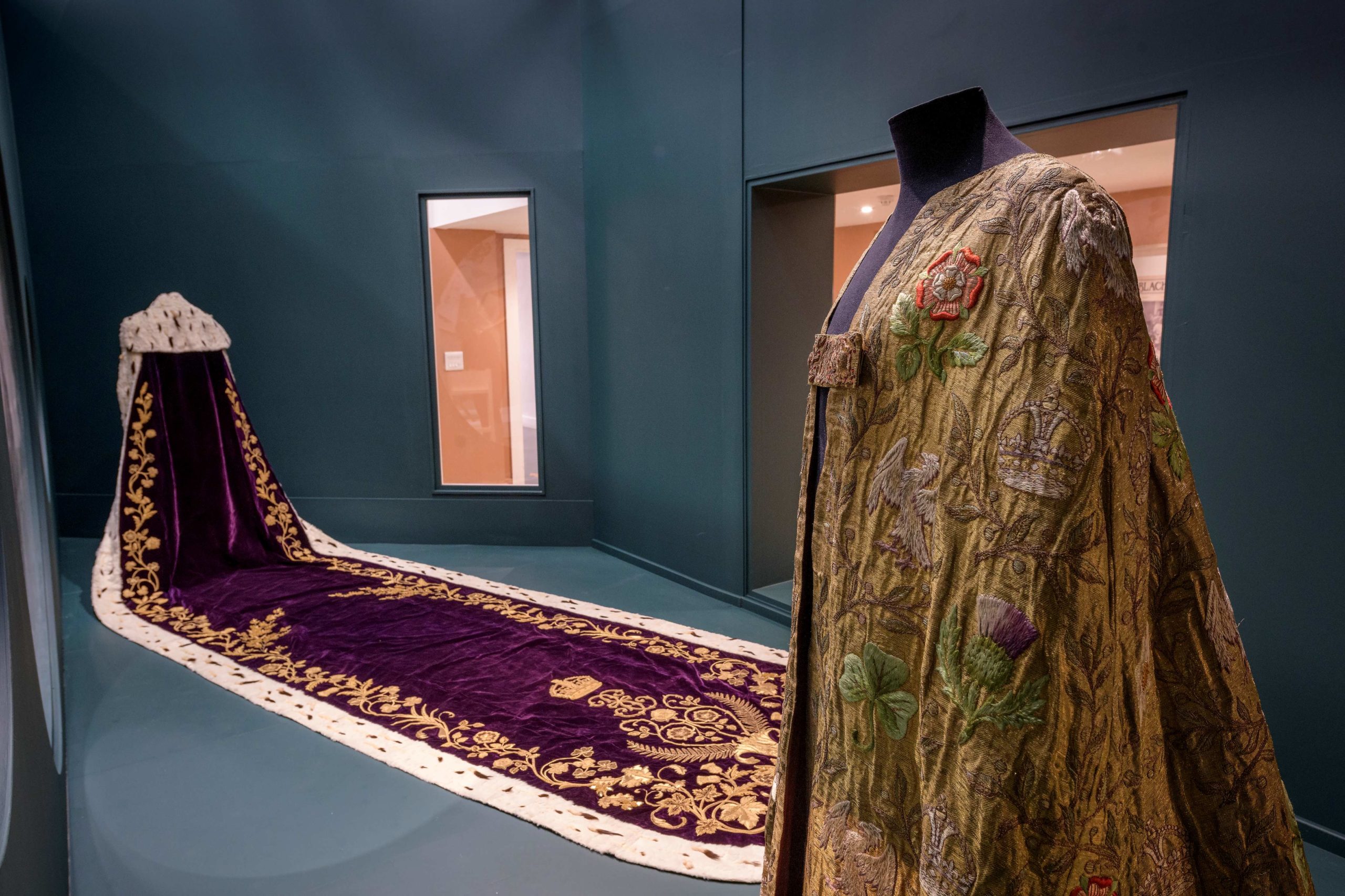 Curator Talk: 150 Years of the Royal School of Needlework - Fashion and ...